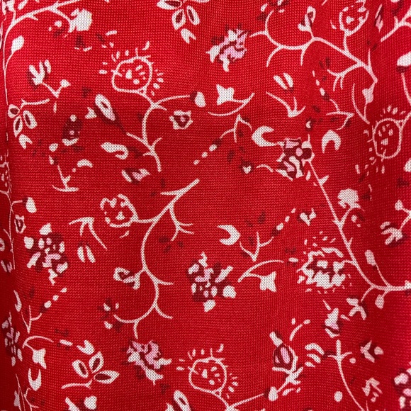 Petite floral print short sleeve blouse. Unbranded Red white Plus Size 1X -2X - Picture 4 of 5